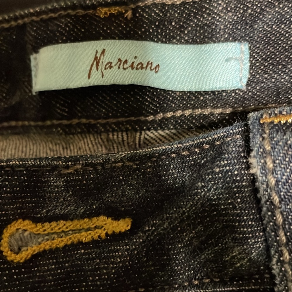 Marciano - Picture 2 of 8